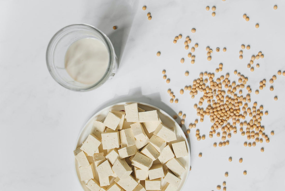 Lait de soja : bienfaits, risques et comparaisons avec les autres laits